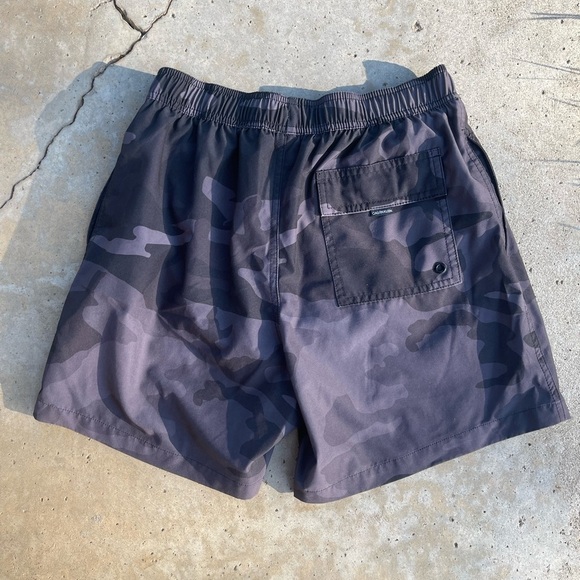 Men's size Medium Calvin Klein camo swim trunks - Picture 3 of 5